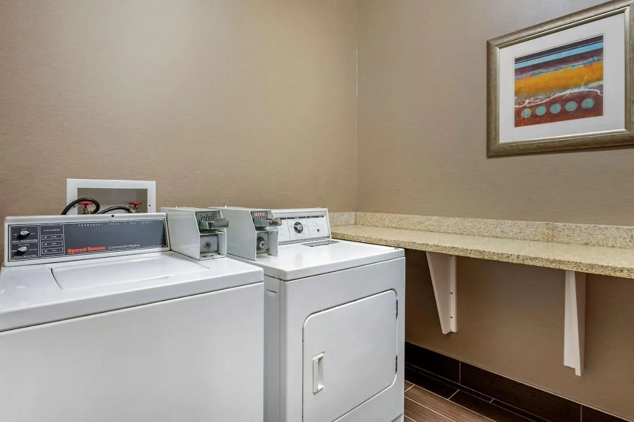 Comfort Suites Columbus West - Hilliard Hotel
